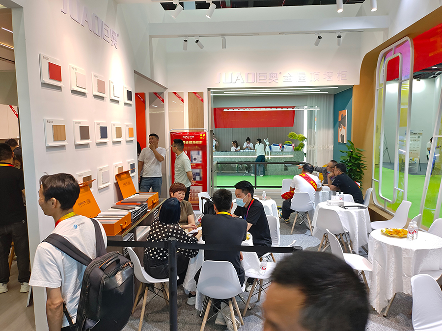 巨奧頂墻柜定制案例 巨奧頂墻柜定制案例